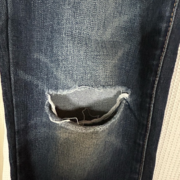 Blank NYC Blue Skinny Jeans with Floral Embroidery - Picture 6 of 11